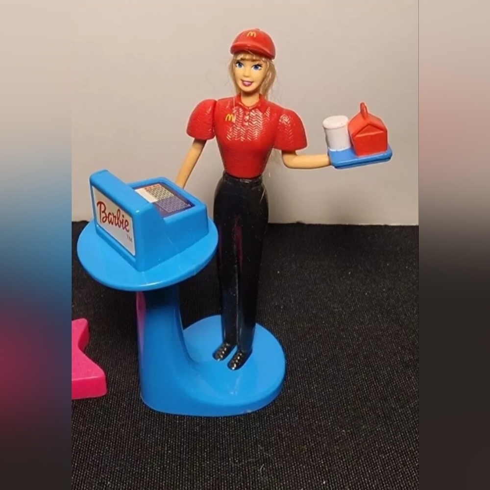2000 McDonald's Crew Barbie Figurine Toy #10